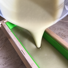 Load image into Gallery viewer, Lemongrass Eucalyptus Soap