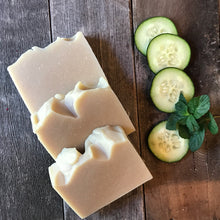 Load image into Gallery viewer, cucumber mint soap